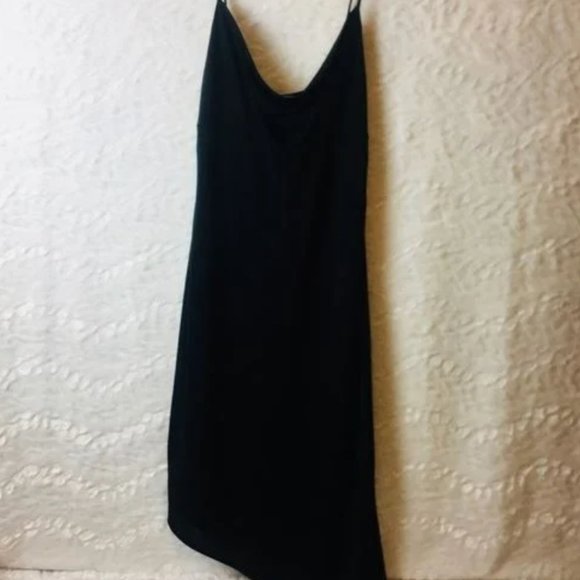 Dresses & Skirts - strapless black dress